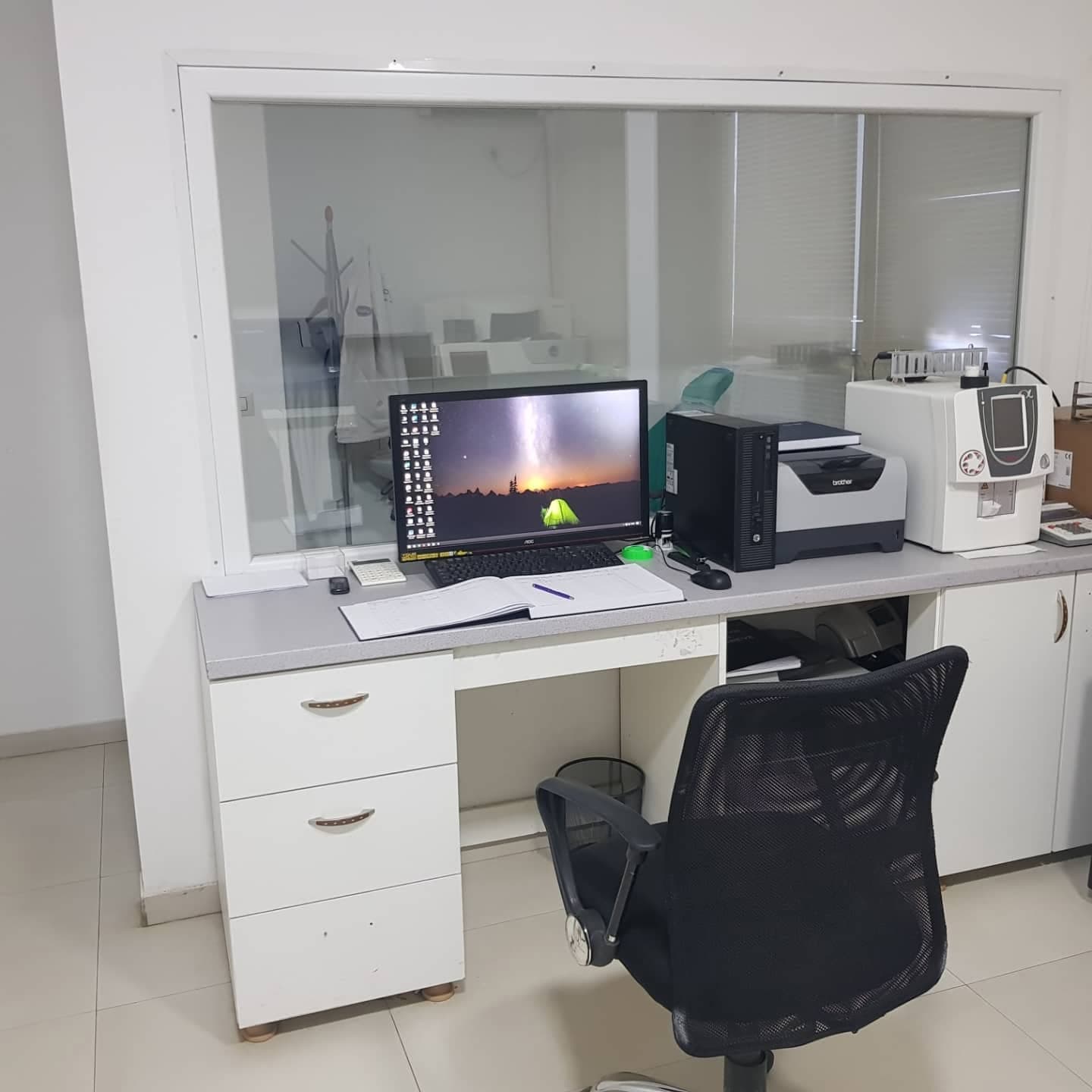 Vendi i punës në laboratorin e Triti Lab